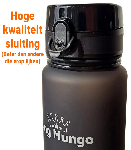 King Mungo 1 liter drinkfles in mat zwart met handige klikdop en tijdloze uitstraling.