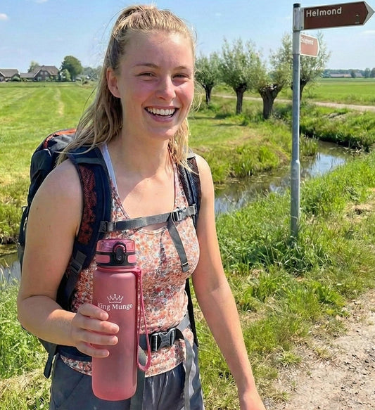 De "Goedkope Rommel" Valstrik: Waarom je drinkfles na twee weken vaak de prullenbak in gaat - King Mungo
